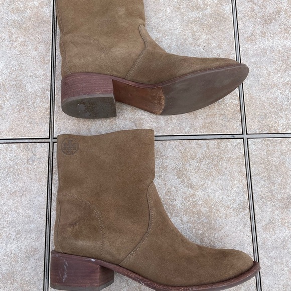 Tory Burch Sienna River Rock Embossed Logo Suede Leather Ankle Boots - Picture 8 of 12